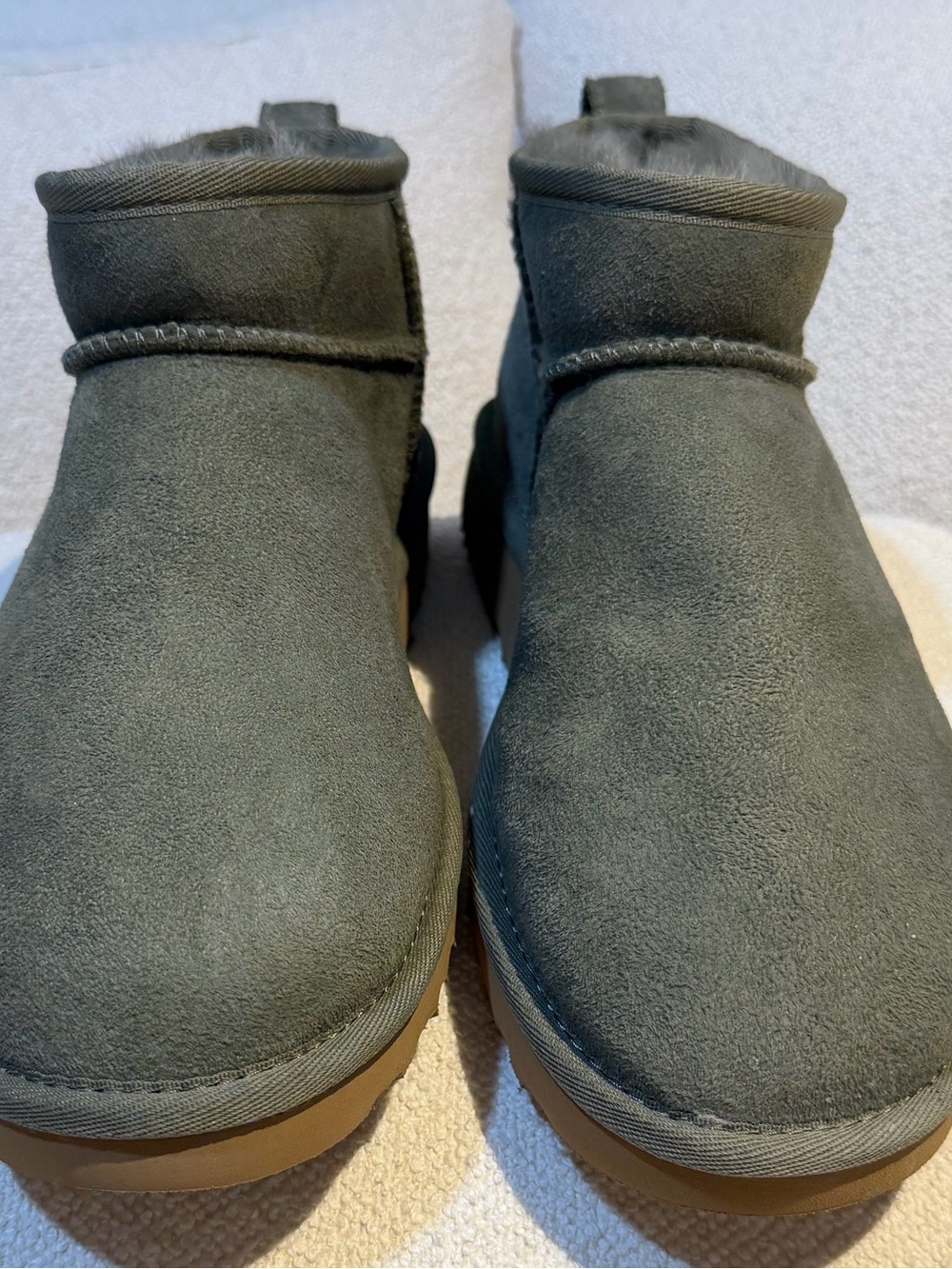 Woman’s Ugg Olive Suede Slip-On boot with Gum Sole - Picture 3 of 4